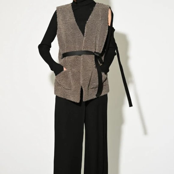 WConcept reversible leather, eco fur vest - NWT - Picture 4 of 5